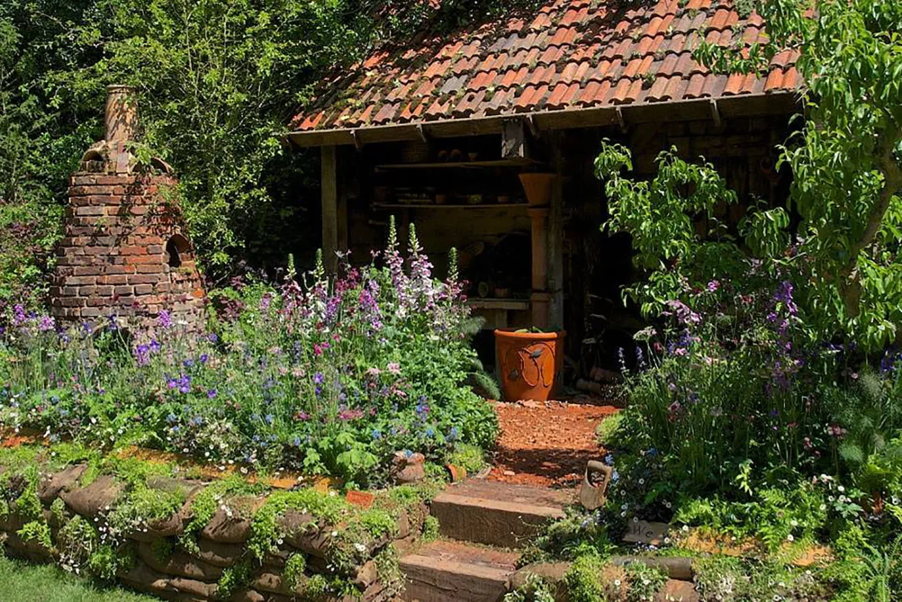 An image of The Potters Garden built by Frogheath Landscapes for the Chelsea Flower Show in 2014.
